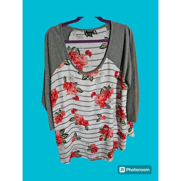 Torrid 3/4 Sleeve‎ Floral Top Size 2 (K5) - Picture 1 of 2